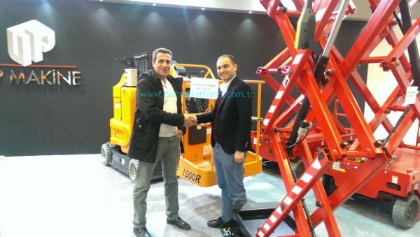 B�ZDEN HABERLER / T�YAP ELS MAK�NE STANDI Z�YARET�